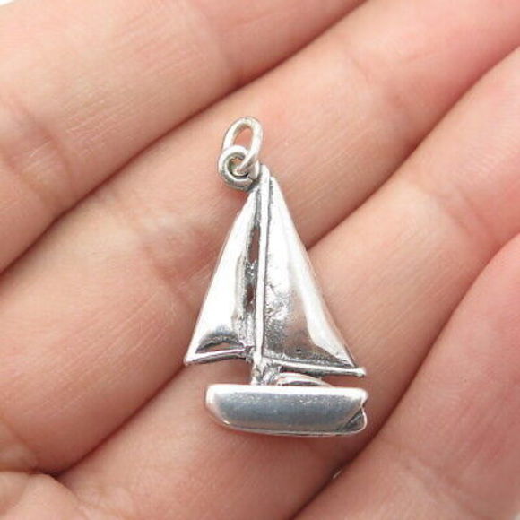 925 Sterling Silver Vintage Sailboat 3D Pendant - Picture 2 of 9